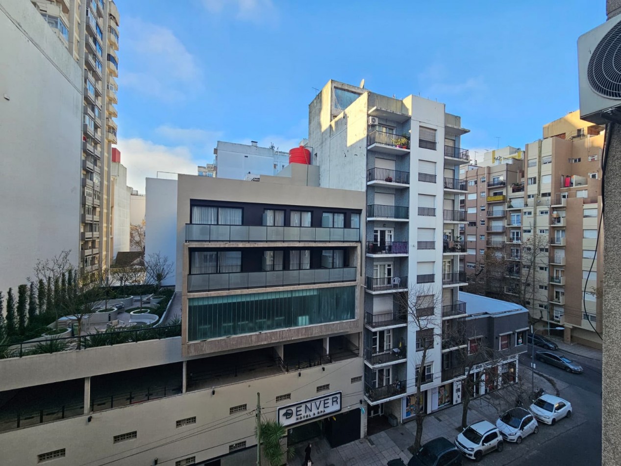 Venta departamento monoambiente a la calle zona aldrey