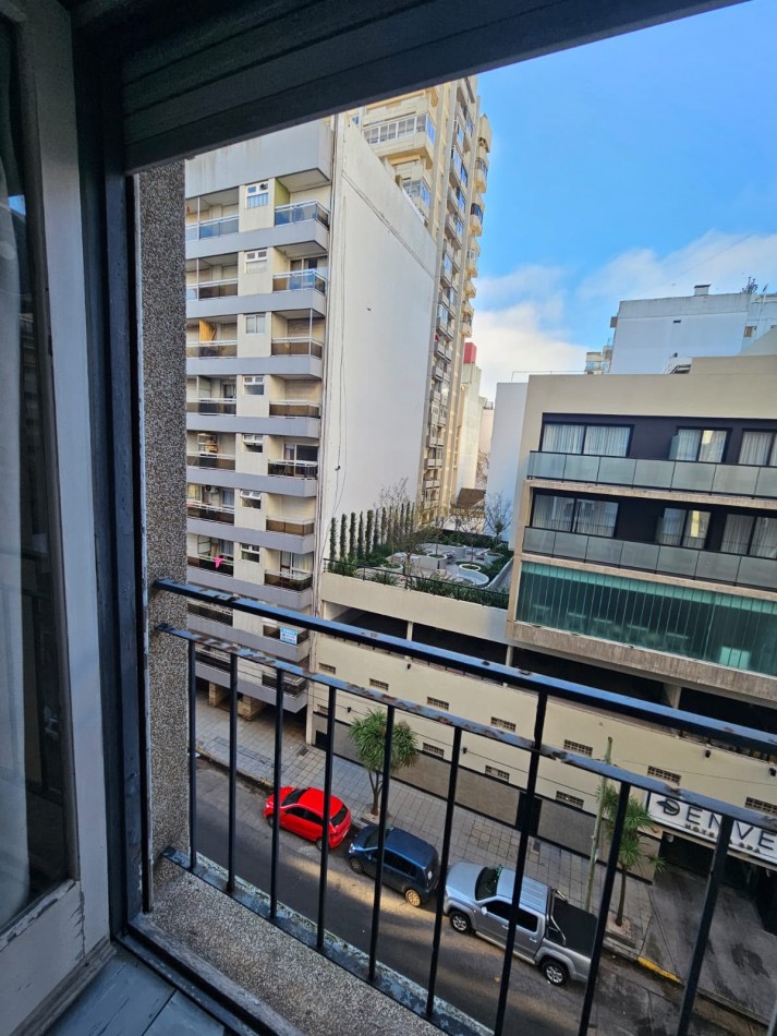 Venta departamento monoambiente a la calle zona aldrey