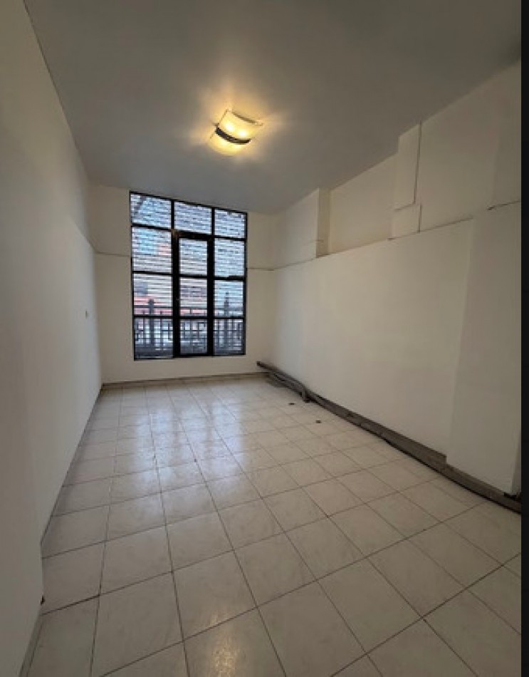 Venta local comercial en el centro