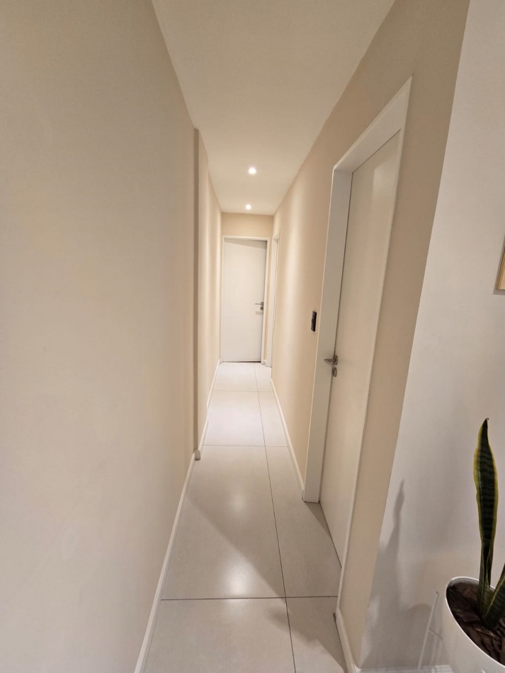 Venta departamento 2 ambientes con dependencia en el centro