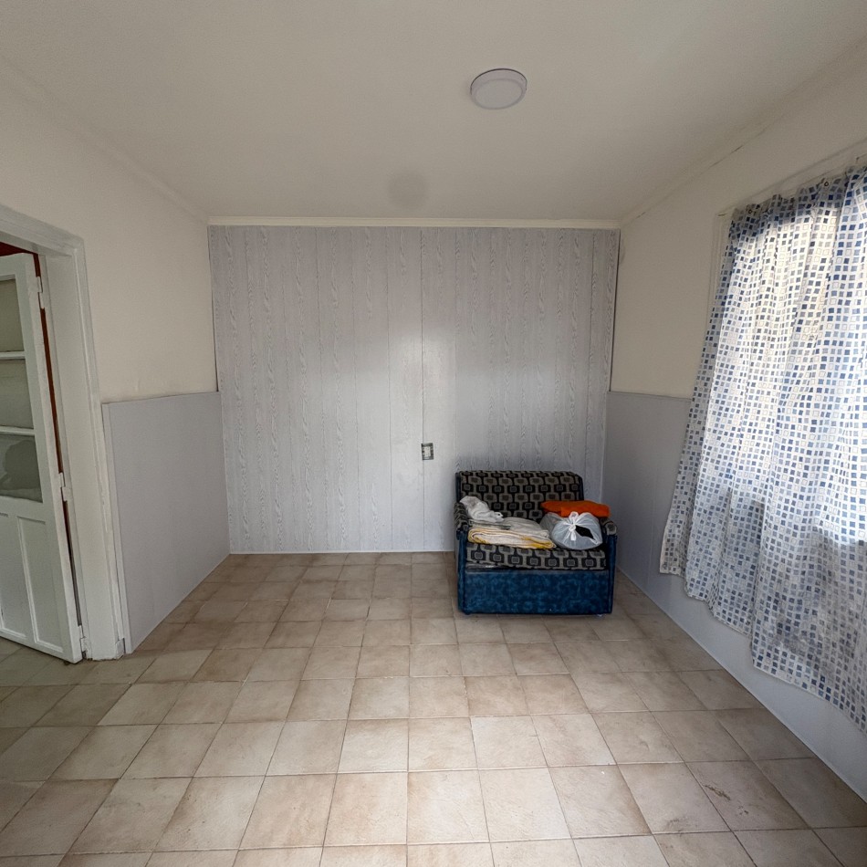 Venta de casa en ph 2 ambientes en barrio Malvinas Argentinas