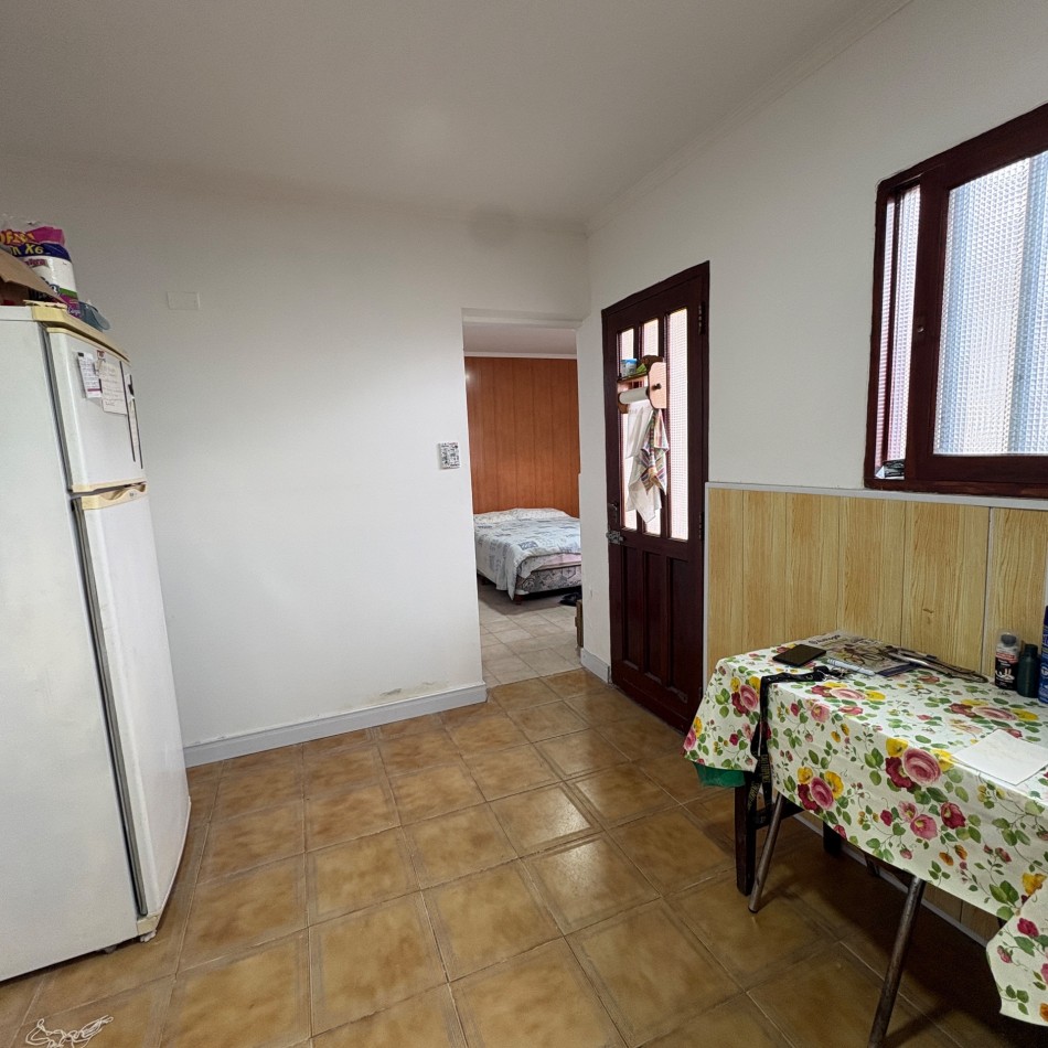 Venta de casa en ph 2 ambientes en barrio Malvinas Argentinas