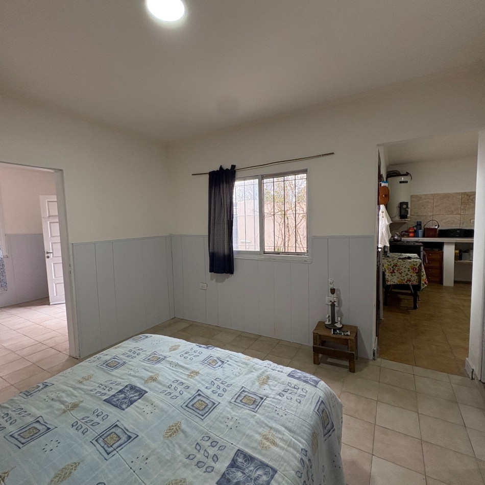 Venta de casa en ph 2 ambientes en barrio Malvinas Argentinas