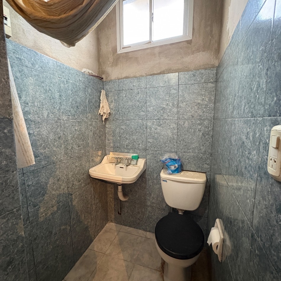 Venta de casa en ph 2 ambientes en barrio Malvinas Argentinas