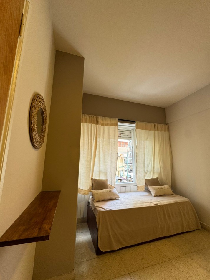 Venta departamento 1 ambiente a la calle en zona Plaza Colon 