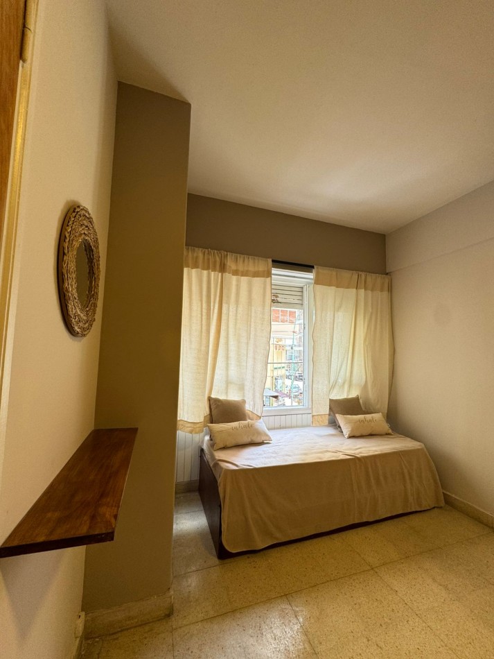 Venta departamento 1 ambiente a la calle en zona Plaza Colon 