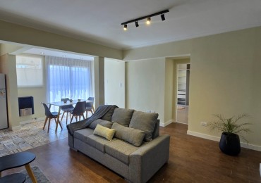 Venta departamento 2 ambientes con balcon en el centro