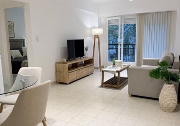 Venta departamento 3 ambientes con dependencia y balcon a la calle en el centro