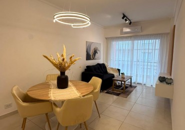 Venta departamento 2 ambientes con dependencia en Plaza Colon 
