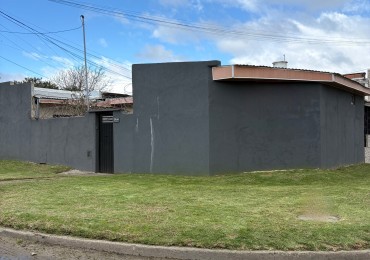 Venta de casa en ph 2 ambientes en barrio Malvinas Argentinas
