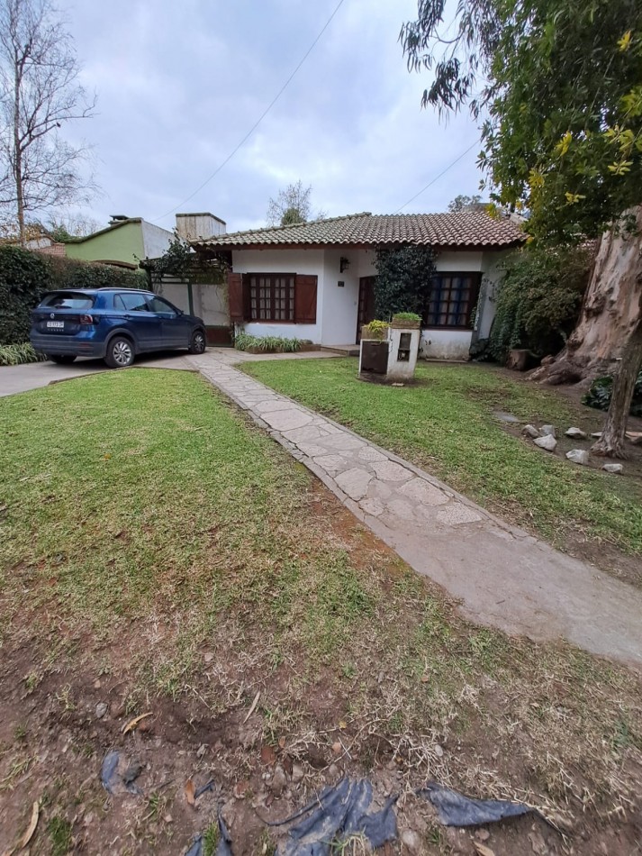 Chalet 4 ambientes en Venta - Zona La Florida